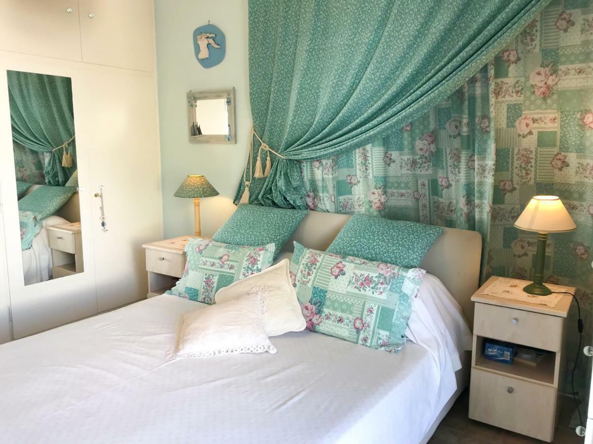 Kerry'S Cosy Apartment Варі Екстер'єр фото