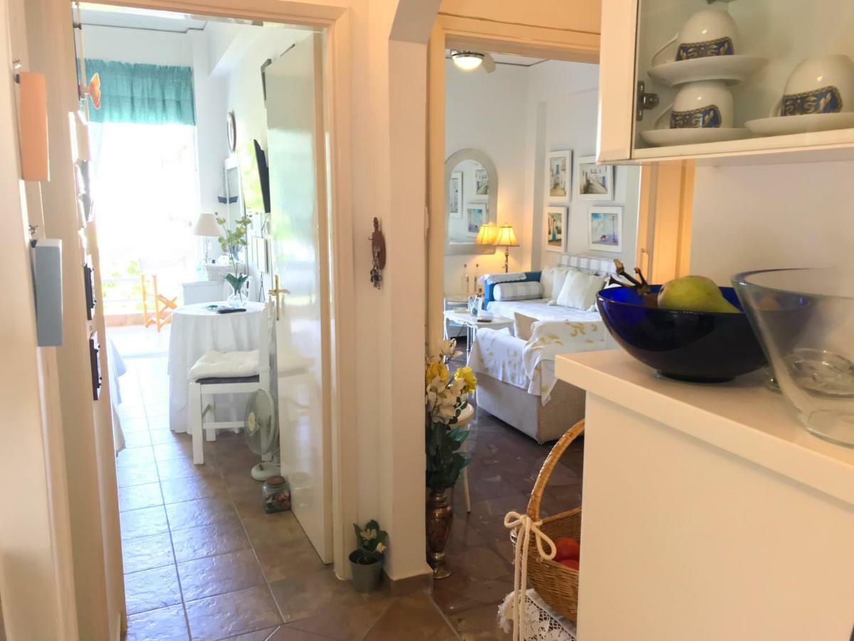 Kerry'S Cosy Apartment Варі Екстер'єр фото