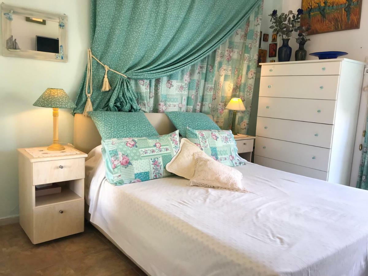 Kerry'S Cosy Apartment Варі Екстер'єр фото